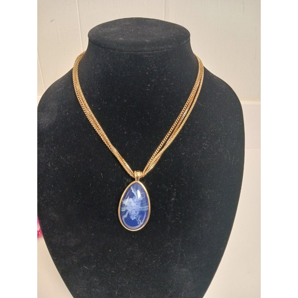 Vintage Nrq Goldtone Blue And White Acrylic Swirl Stone 3 Strand 20-22 15$